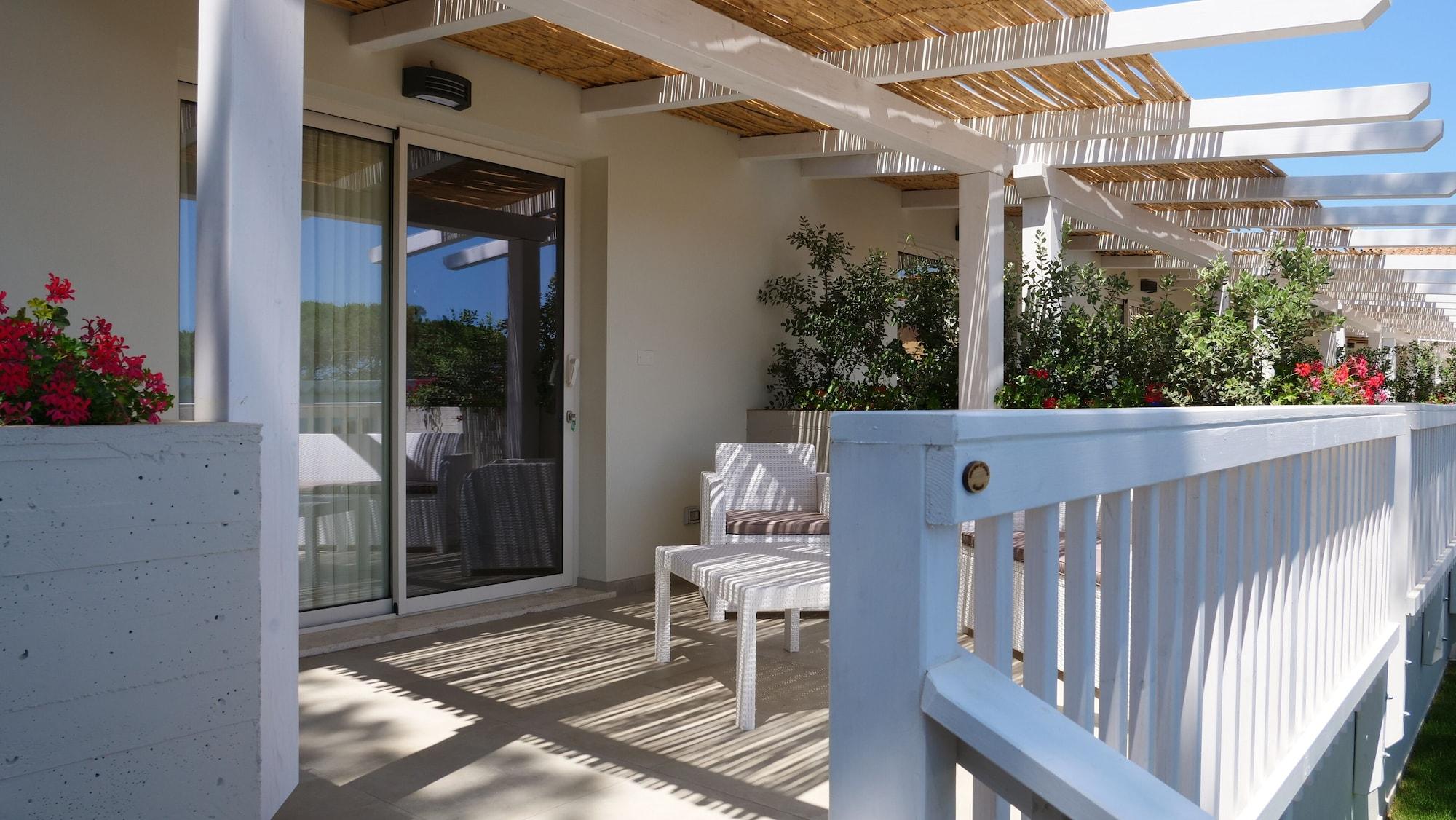 Club Esse Cala Bitta Hotel Baja Sardinia Exterior foto