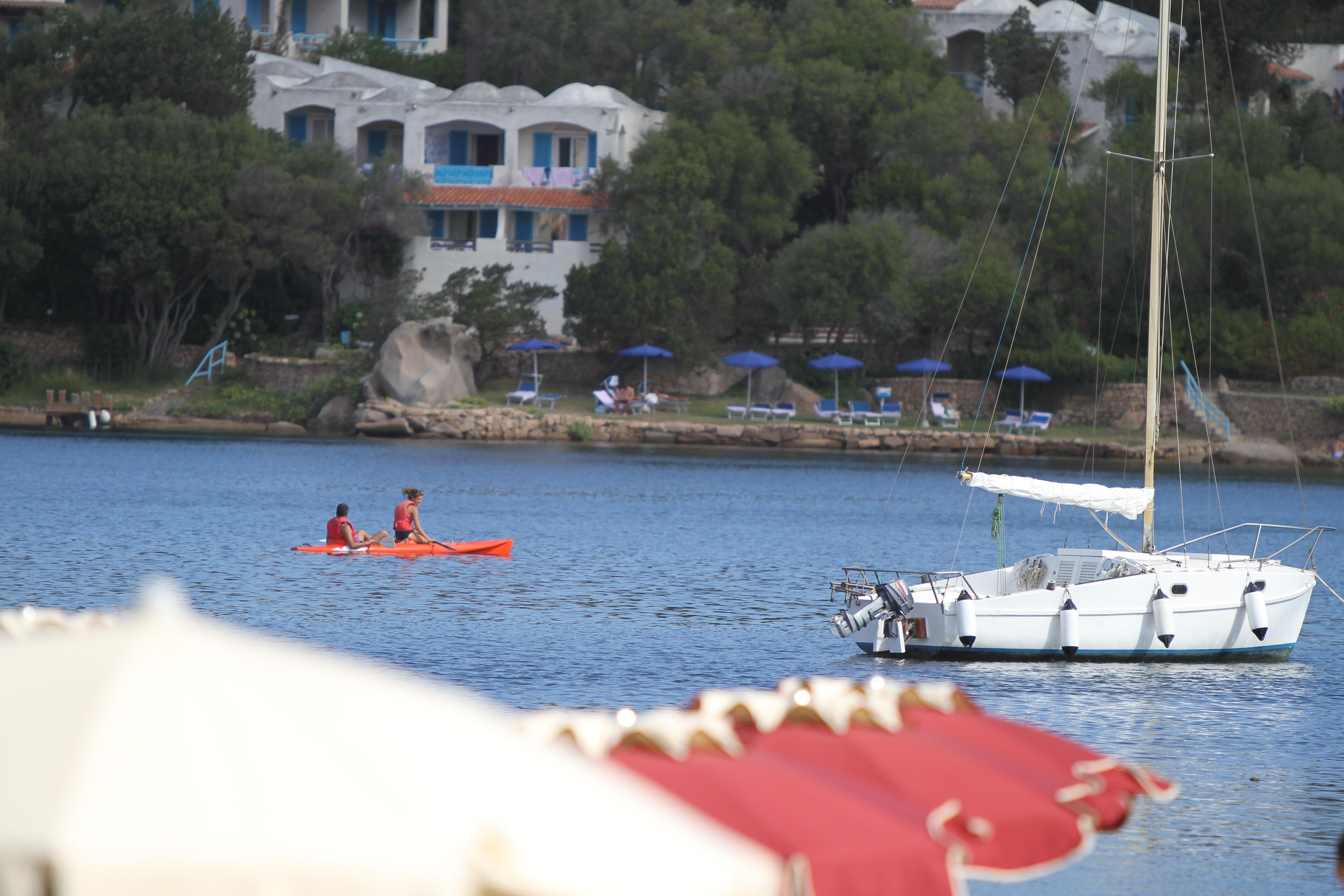 Club Esse Cala Bitta Hotel Baja Sardinia Exterior foto