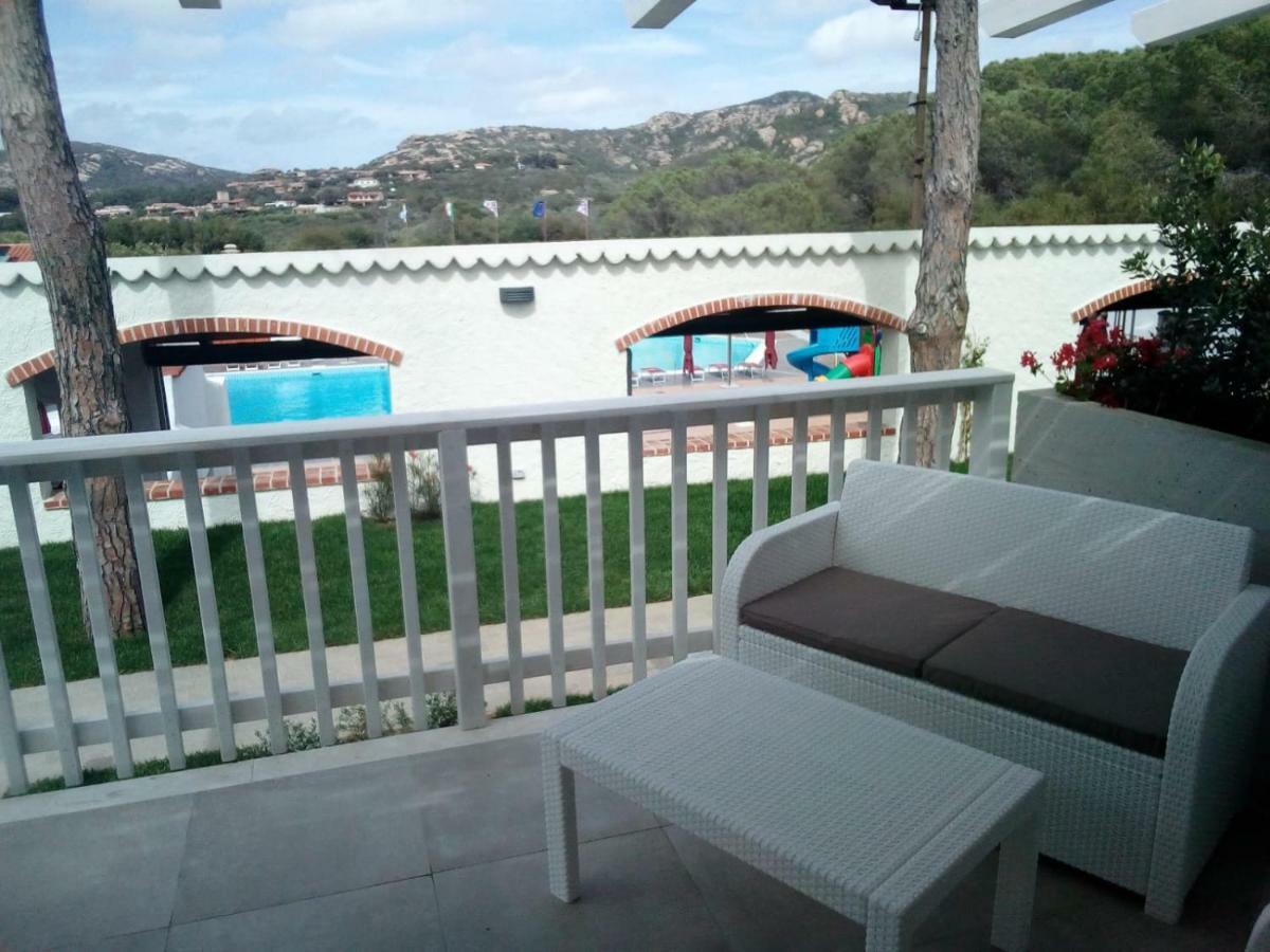 Club Esse Cala Bitta Hotel Baja Sardinia Exterior foto